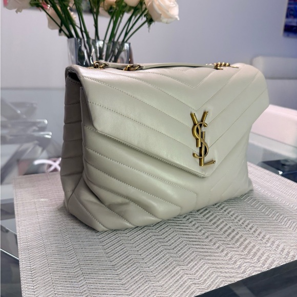 Yves Saint Laurent Cream Chevron Shoulder Bag - Picture 1 of 6